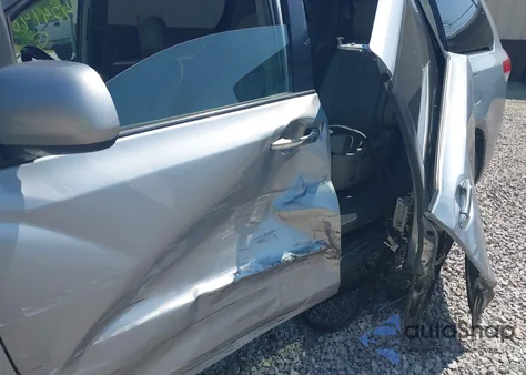 2011 Toyota Sienna Limited z USA, uszkodzony, nr VIN 5TDDK3DC9BS008275